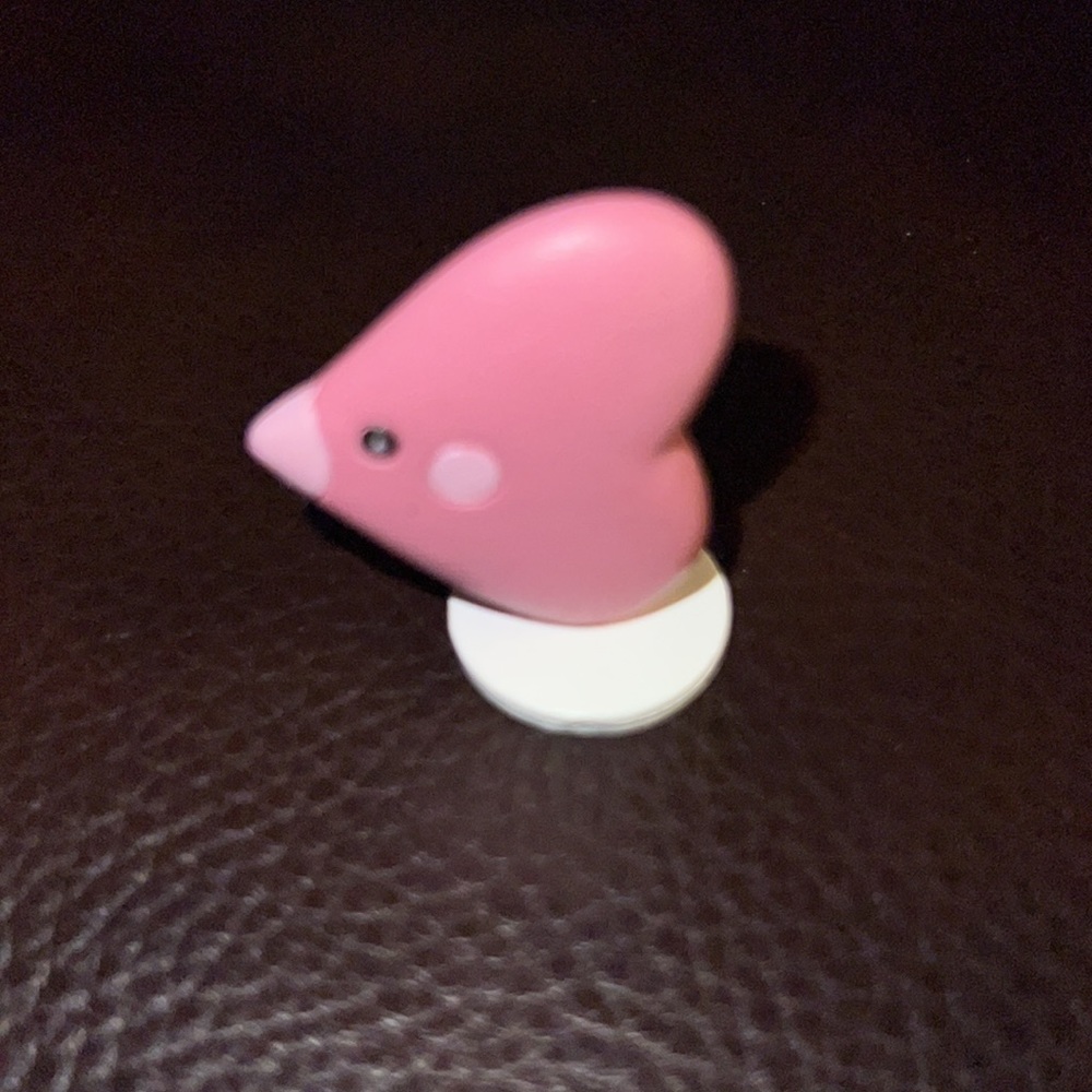 Luvdisc Pokemon Action Figure